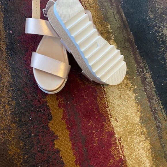 Mossimo Sandal Rose Ankle Strap Cork Wedge Platform, size 7 - Picture 2 of 3